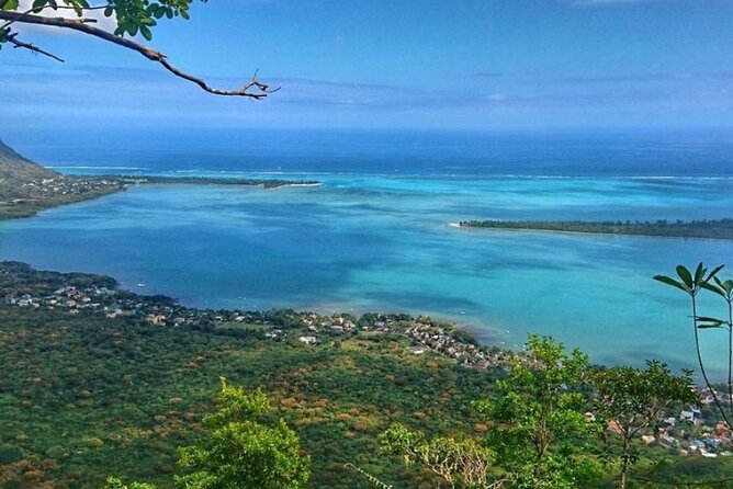 Picturesque South Tour Of Mauritius, Incl Lunch,7-Coloured Earth - What the private vehicle adds