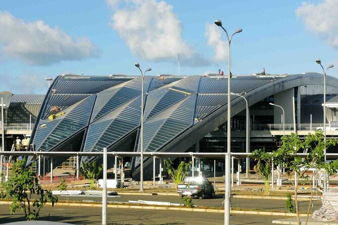 PORT, AIRPORT & HOTEL transfer in mauritius. - Timing, luggage, and the details you should confirm