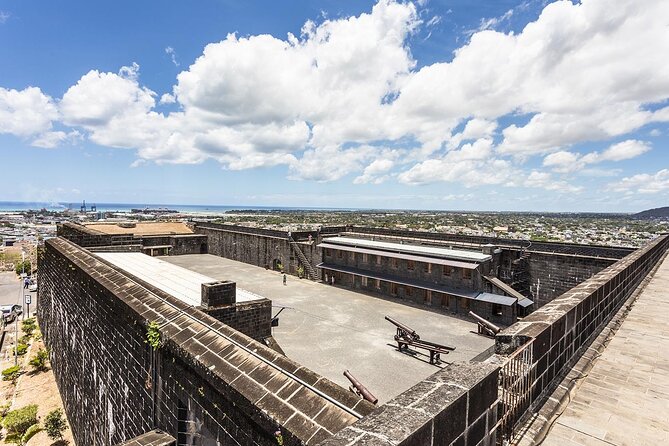 Port Louis and Pamplemousses Garden - A full day trip - Guides can shape the day