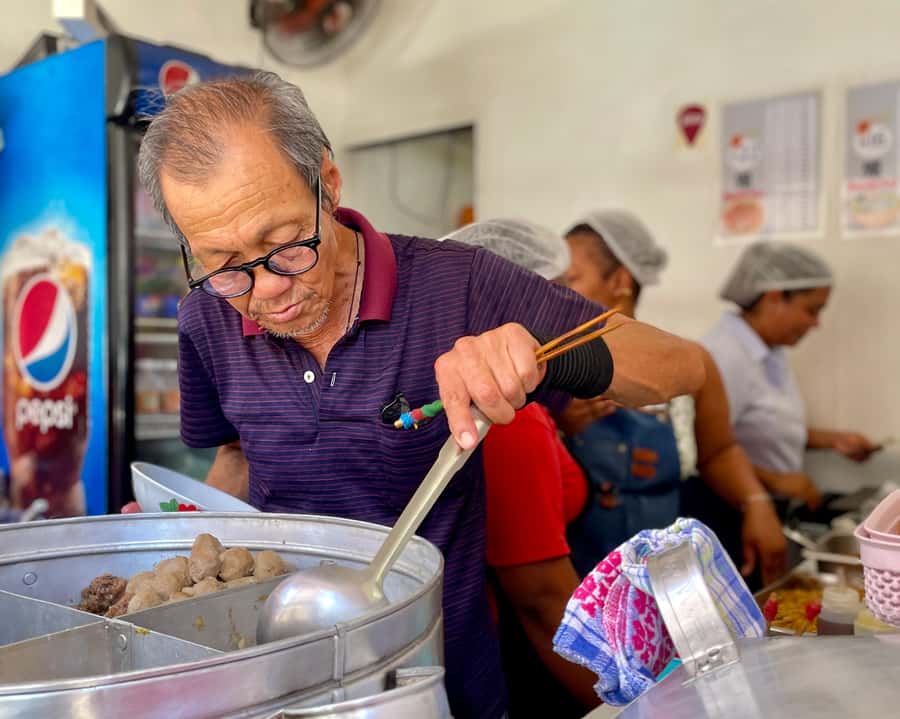 Port Louis: Street Eats and City Highlights Walking Tour - The Natural History Museum and the Dodo Bird