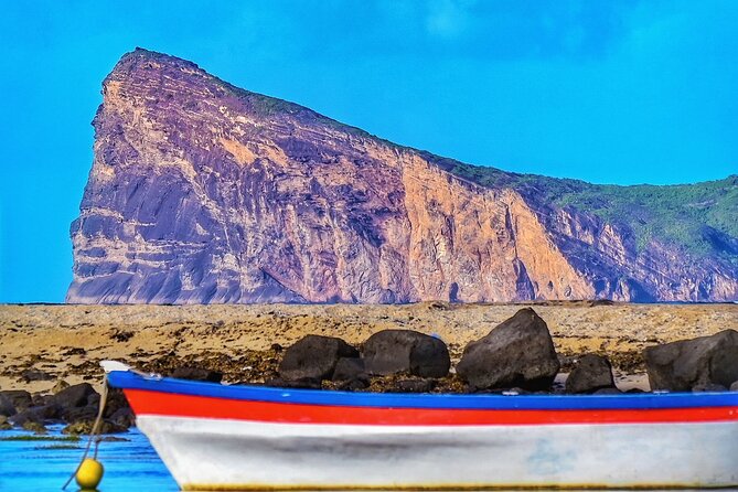 Private A/C CAR Guided FULL DAY tour North of Mauritius - What your driver-guide adds