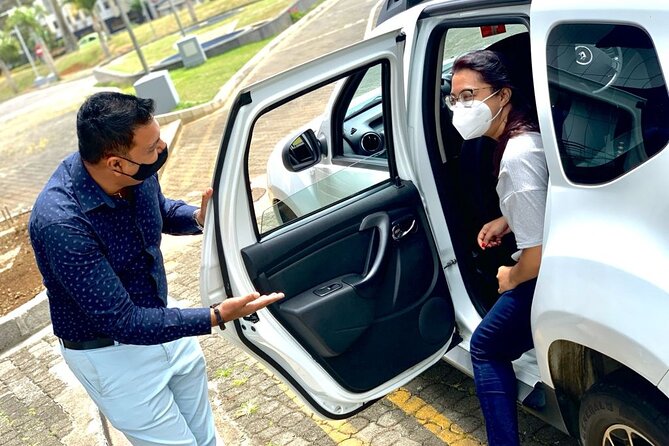 Private Airport-Hotel Transfers in Mauritius - Finding your driver at exit gate 5