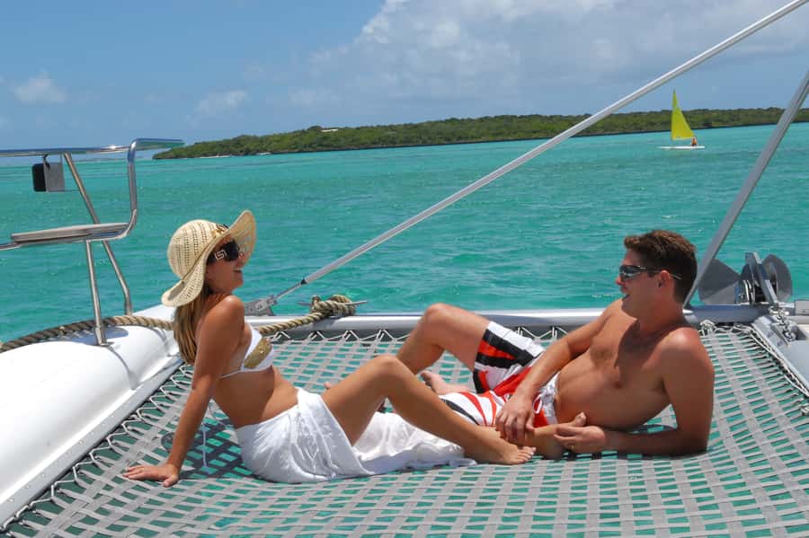 Private Catamaran Charter to Ile aux Cerfs - Snorkeling in the inner lagoon