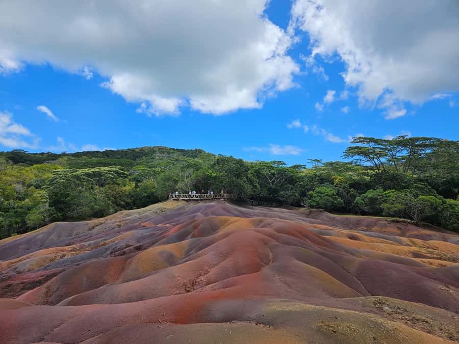 PRIVATE FULL-DAY NORTH AND SOUTH TOUR - Marie Reine De La Paix for a city-and-mountain view