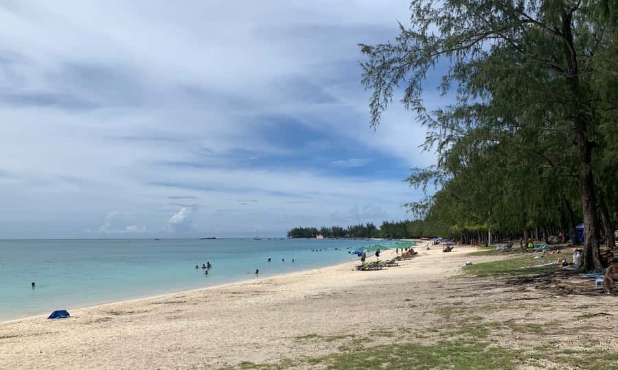 Private Full Day Tour of Port Louis and Northern - Mont Choisy, Grand Baie, and the northern coast
