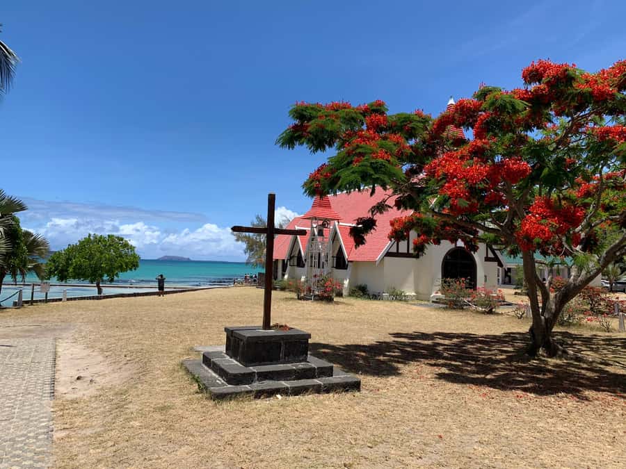 Private Full Day Tour of Port Louis and Northern - Cap Malheureux and the red-roofed church