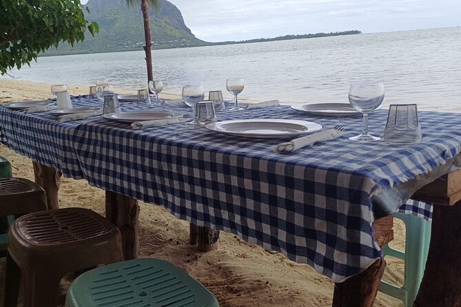 Shared 10 Pax Boat Tour: Dolphin Watching, Snorkelling and BBQ - A Mauritian BBQ with a long lunch break