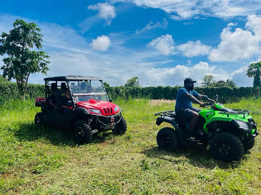 South Mauritius : Buggy Tour - Le Pont Naturel and the power of the sea