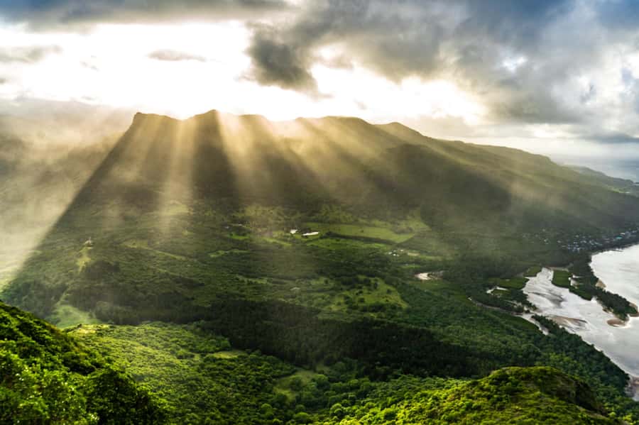 Sunrise hike at Le Morne Brabant with Local Guides (UNESCO) - Key points to know before you book