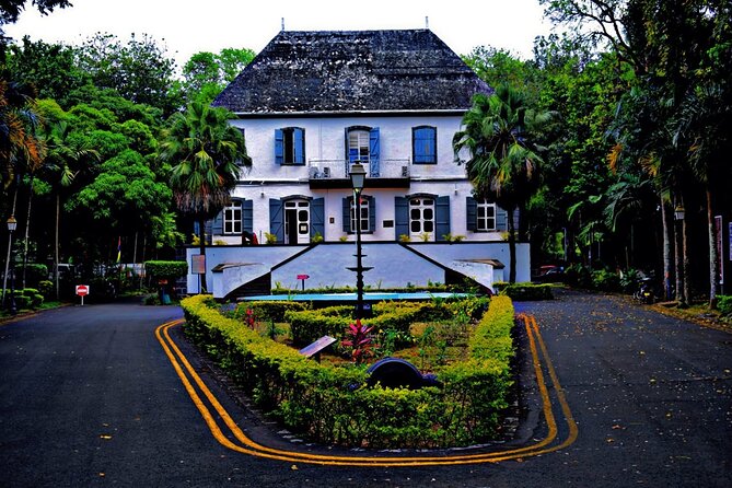 The Gorgeous East: Bois Cheri Tea factory, Rhumerie St-Aubin, Mahebourg & Lunch - Mahebourg Waterfront and the Battle of Grand Port
