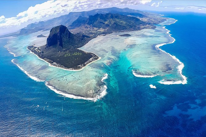 Tropical South West of Mauritius: Full-day All Inclusive tour (Visit to 3 parks) - The colored earth stop needs a clear expectation