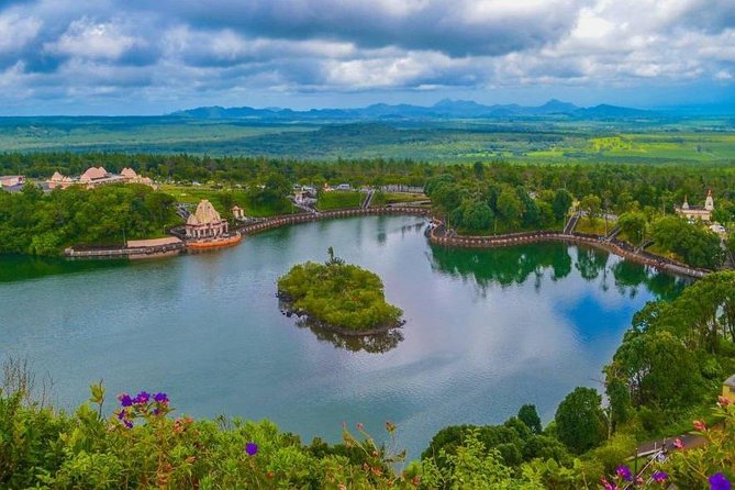 Tropical South West of Mauritius: Full-day All Inclusive tour (Visit to 3 parks) - Mare aux Vacoas brings a quieter pause